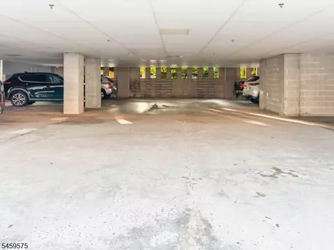 Exterior - 300 Park St #1F, Hackensack, NJ 07601 photo 3 of 4