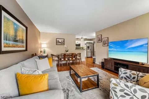 Living - 300 Park St #1F, Hackensack, NJ 07601 photo 3 of 5