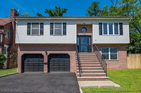 192 Indian Run Pkwy, Union, NJ 07083