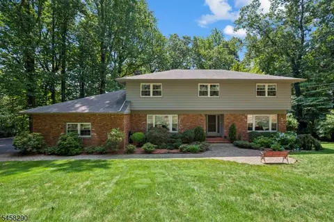 436 Ridge Rd, Watchung, NJ 07069