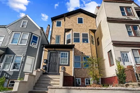 125 Park Ave, Newark, NJ 07104