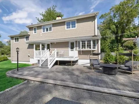 Exterior - 30 Laurel Dr, Wayne, NJ 07470 photo 4 of 4