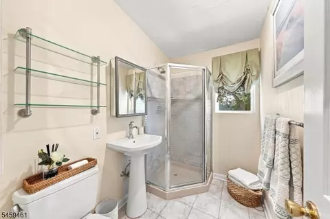 Bath - 17 Middle Ave, Summit, NJ 07901 photo 2 of 2