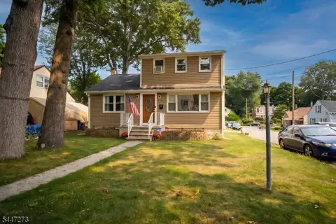 1 Oak Ln, Ringwood, NJ 07456