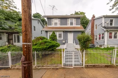 125 Pine Grove Ter, Newark, NJ 07106