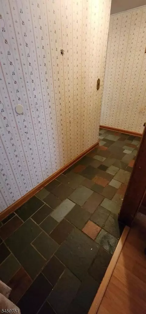 112 Haggerty Rd, Wantage, NJ 07461 photo 4