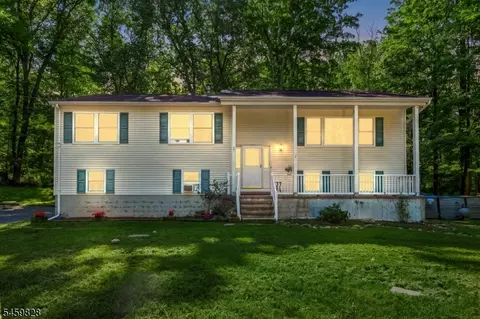 Exterior - 8 Ridge Rd, Hackettstown, NJ 07840 photo 1 of 3