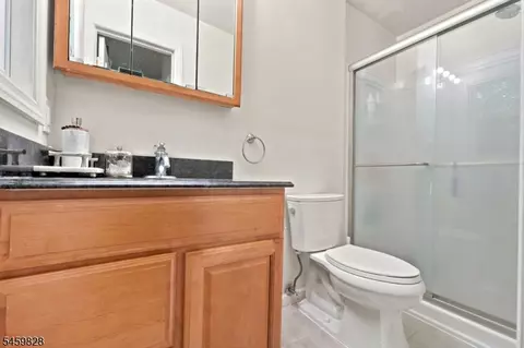 Bath - 8 Ridge Rd, Hackettstown, NJ 07840 photo 1 of 3