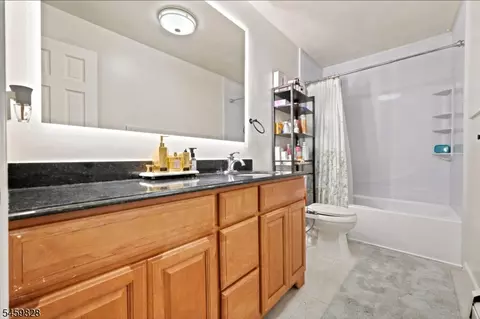 Bath - 8 Ridge Rd, Hackettstown, NJ 07840 photo 2 of 3