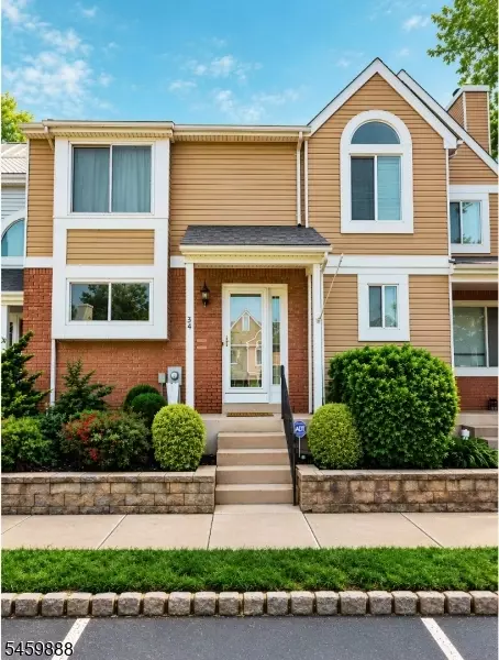 34 Whitehall Ct, Hillsborough, NJ 08844
