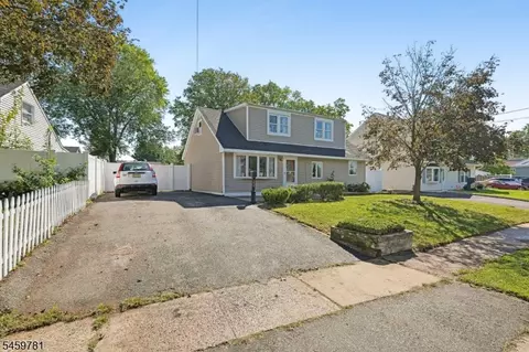Exterior - 22 Sturgis Rd, Edison, NJ 08817 photo 3 of 6