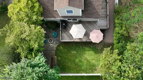 Exterior - 700 Evans St, Paramus, NJ 07652 photo 10 of 10