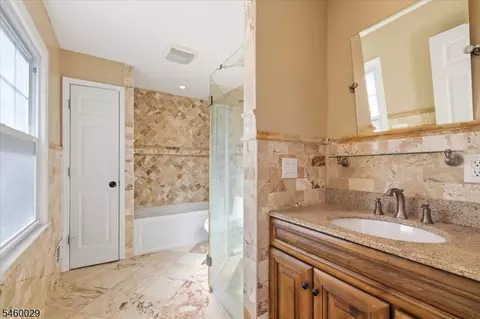 Bath - 45 Holyoke Rd, Wayne, NJ 07470 photo 3 of 5