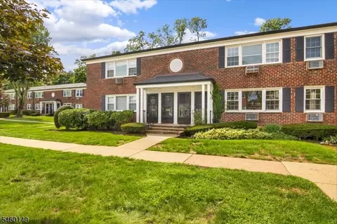 311 Pitney Pl, Morristown, NJ 07960