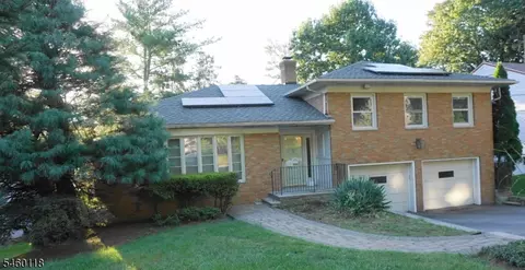 8 Mountain Way S, West Orange, NJ 07052