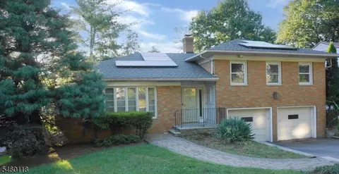 8 Mountain Way S, West Orange, NJ 07052