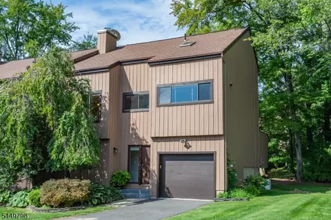 5 Cedar Ln, Morristown, NJ 07960