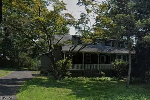 1048 Hoffman Rd, Bridgewater, NJ 08807