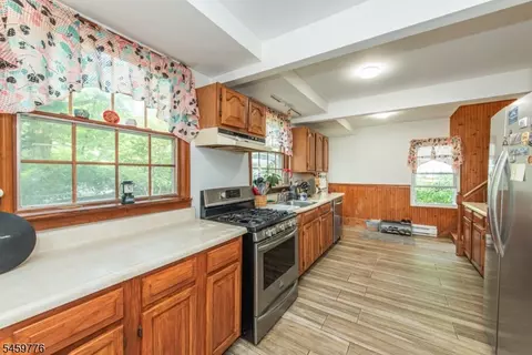 Kitchen - 19 Skyland Ave, Haskell, NJ 07420 photo 1 of 2