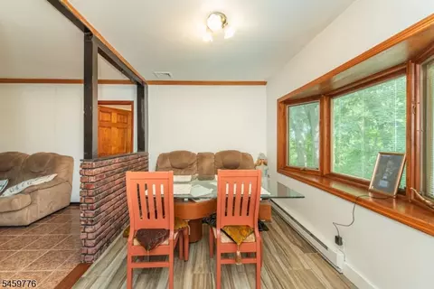 Dining - 19 Skyland Ave, Haskell, NJ 07420 photo 1 of 2