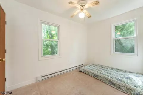 Bedroom - 19 Skyland Ave, Haskell, NJ 07420 photo 1 of 4