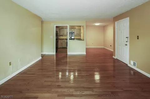 Living - 131 Irving Pl, Basking Ridge, NJ 07920 photo 3 of 4