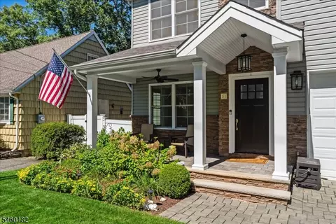 Exterior - 11 Ridge Pl, Wayne, NJ 07470 photo 6 of 7