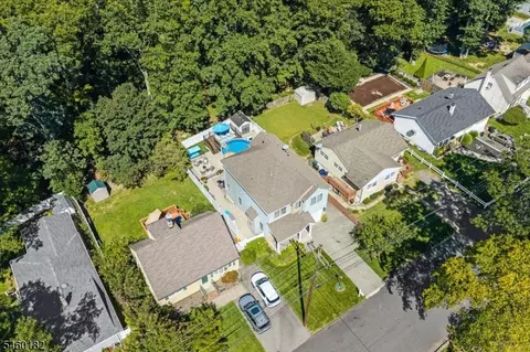 View/Area - 11 Ridge Pl, Wayne, NJ 07470 photo 2 of 3