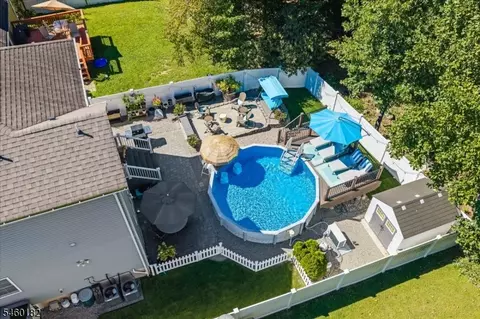 Exterior - 11 Ridge Pl, Wayne, NJ 07470 photo 5 of 7