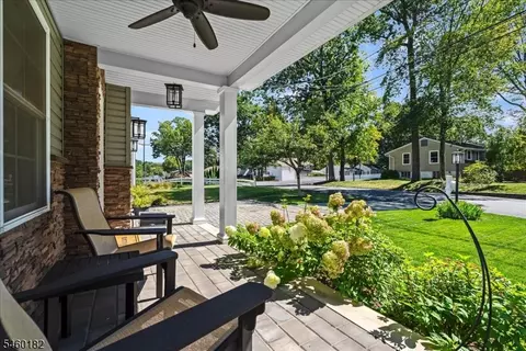 Exterior - 11 Ridge Pl, Wayne, NJ 07470 photo 2 of 7
