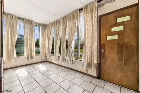 Entry Way - 15 Candy Ct, Edison, NJ 08817 photo 1 of 2
