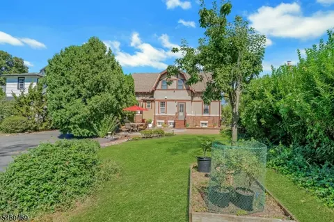 Exterior - 85 Spring Valley Ave, Hackensack, NJ 07601 photo 7 of 10