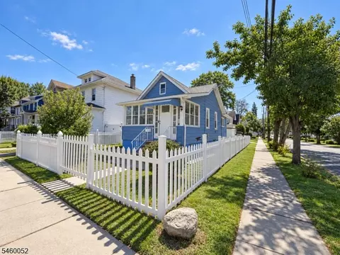 136 W Colfax Ave, Roselle Park, NJ 07204