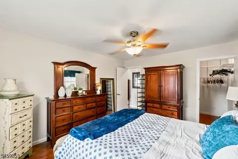 Bedroom - 1135 Valley Rd # B, Wayne, NJ 07470 photo 2 of 4