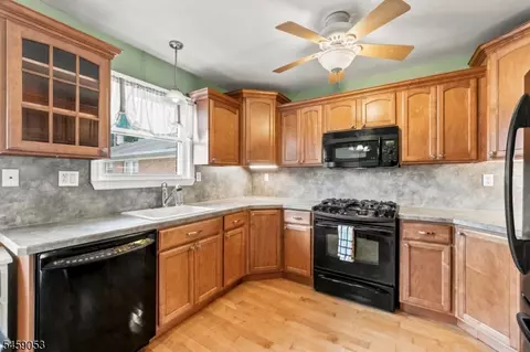 Other - 1135 Valley Rd # B, Wayne, NJ 07470 photo 3 of 7