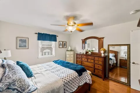 Bedroom - 1135 Valley Rd # B, Wayne, NJ 07470 photo 4 of 4