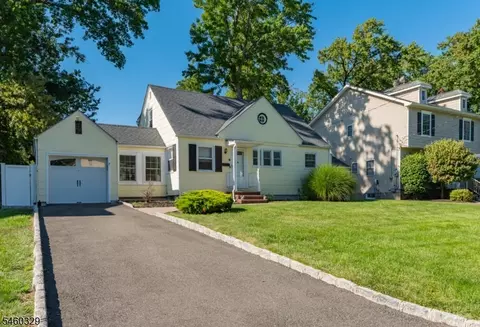 2375 Whittier Ave, Scotch Plains, NJ 07076