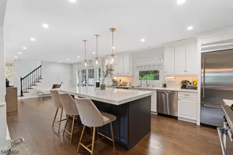Kitchen - 15 Almroth Dr, Wayne, NJ 07470 photo 2 of 5