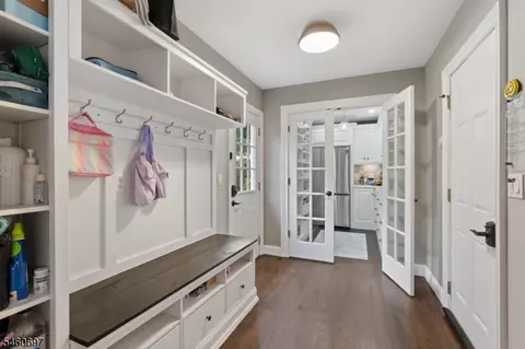Entry Way - 15 Almroth Dr, Wayne, NJ 07470 photo 2 of 3