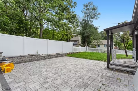 Exterior - 10 Cayuga Trl, Wayne, NJ 07470 photo 4 of 5