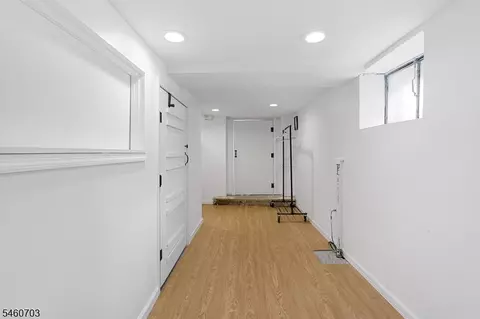 Entry Way - 10 Cayuga Trl, Wayne, NJ 07470 photo 7 of 7