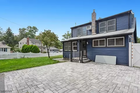 Exterior - 10 Cayuga Trl, Wayne, NJ 07470 photo 3 of 5