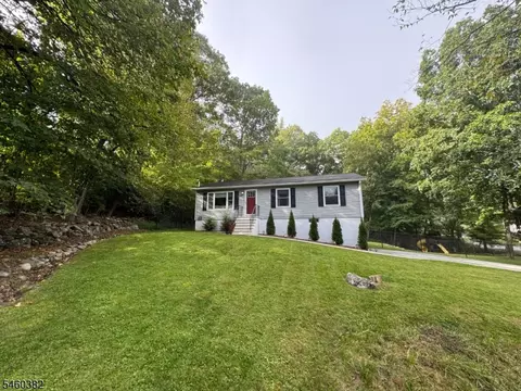 20 Durol Dr, Montague, NJ 07827