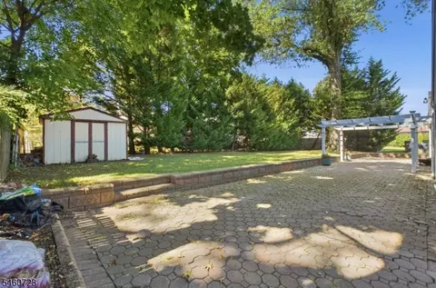Exterior - 1569 Alps Rd, Wayne, NJ 07470 photo 7 of 8