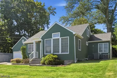 Exterior - 1569 Alps Rd, Wayne, NJ 07470 photo 3 of 8