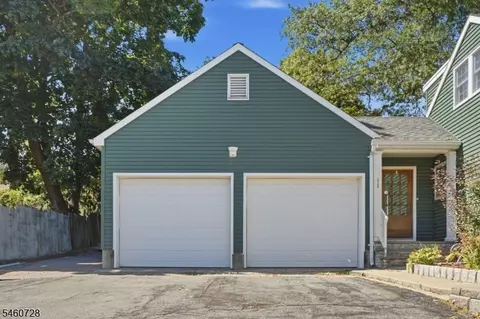Exterior - 1569 Alps Rd, Wayne, NJ 07470 photo 6 of 8