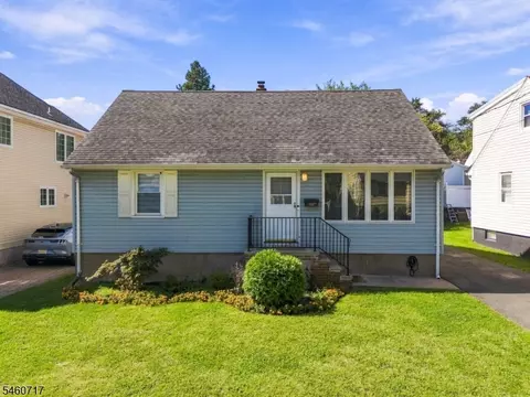 454 Lasalle Ave, Hasbrouck Heights, NJ 07604