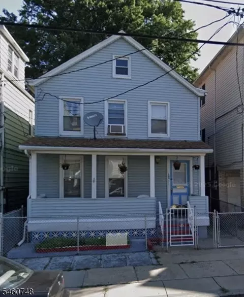 153 S Park St #2, Elizabeth City, NJ 07206