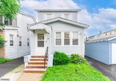 10 Lentz Pl, Irvington, NJ 07111