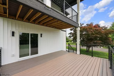 Exterior - 141 Lund Ave, Edison, NJ 08820 photo 2 of 8